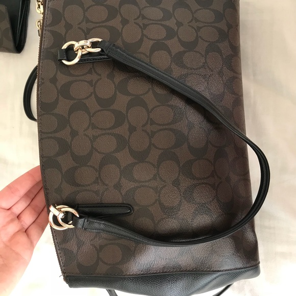 COACH PURSE & WALLET - Picture 4 of 7